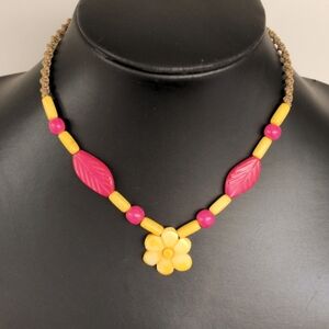 Vintage handmade vibrant floral bakelite (?) necklace, 60th style